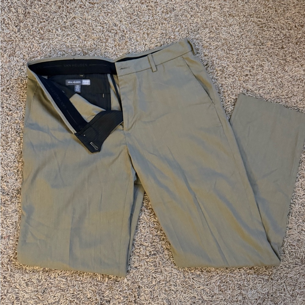 Van Heusen Men's Khaki Chinos